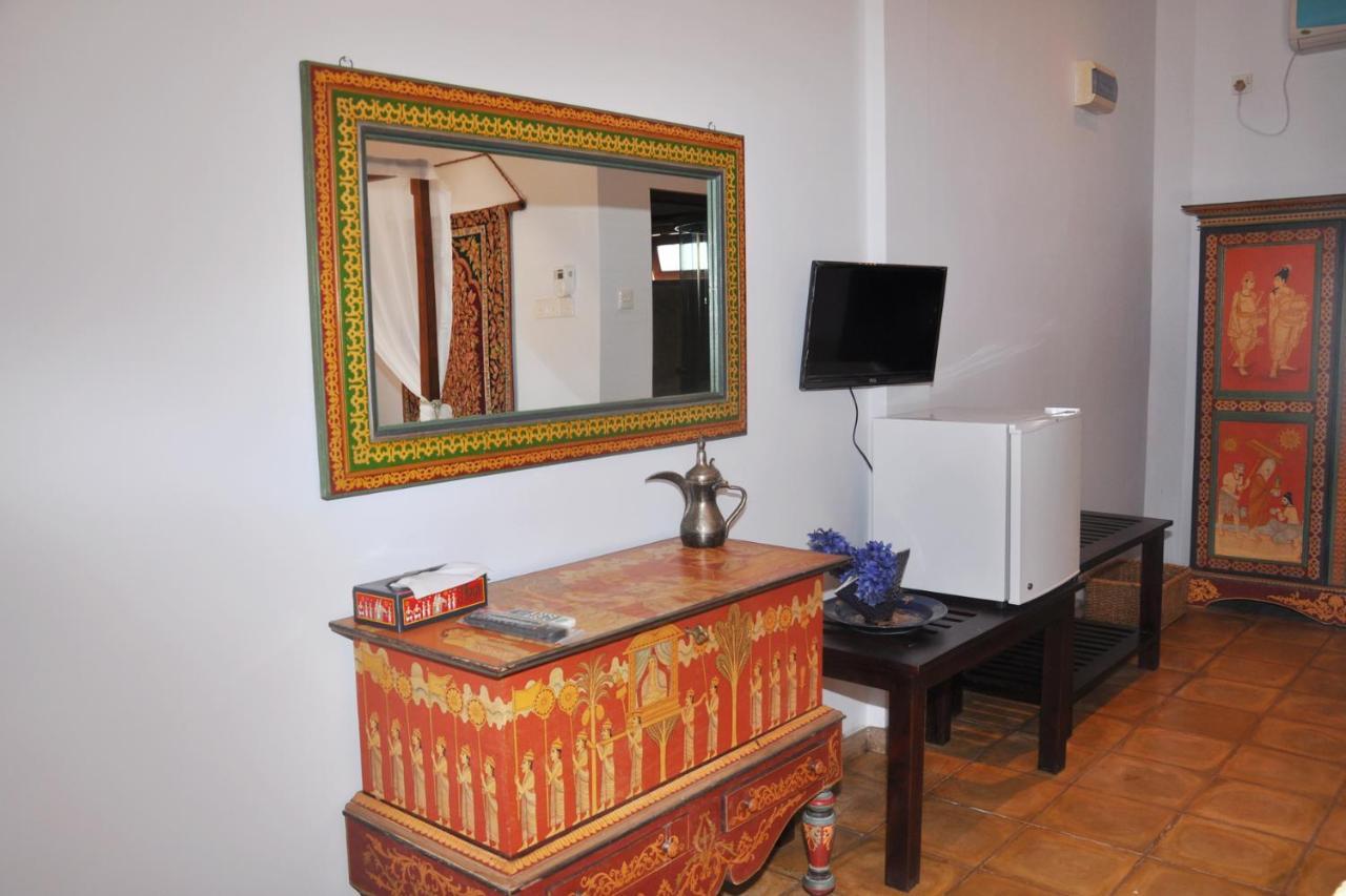 Solomon Beach Hotel Маравила Екстериор снимка